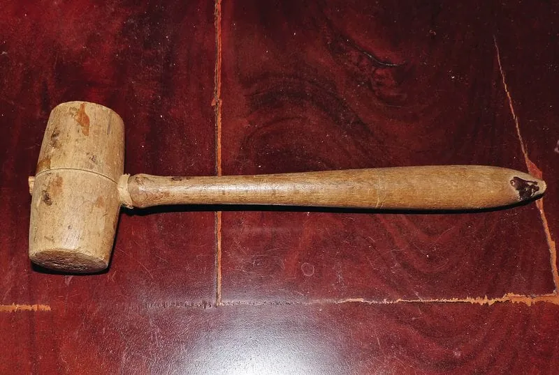 Was ist ein Federhammer?