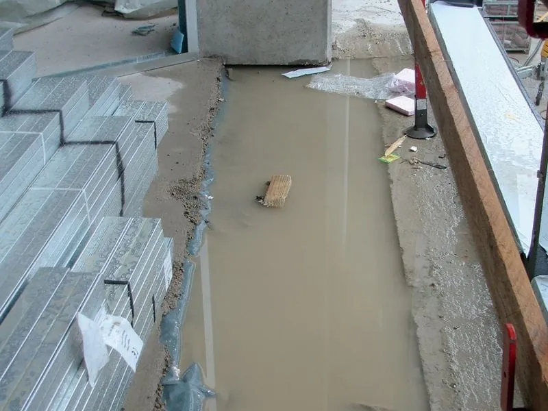 Wenn es dem Estrichleger nass reingeht ...