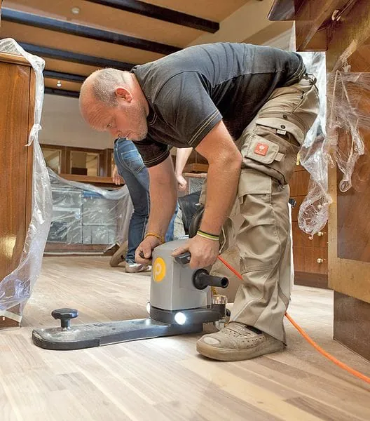 Edle Bar auf stabilem Grund