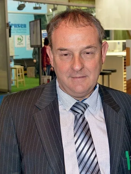 Die Parkettler bleiben umtriebig