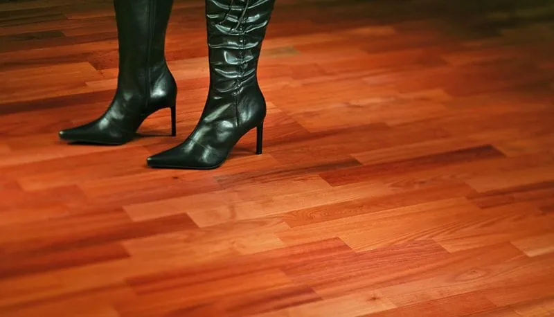 Warm im Ton, markant in der Ausstrahlung