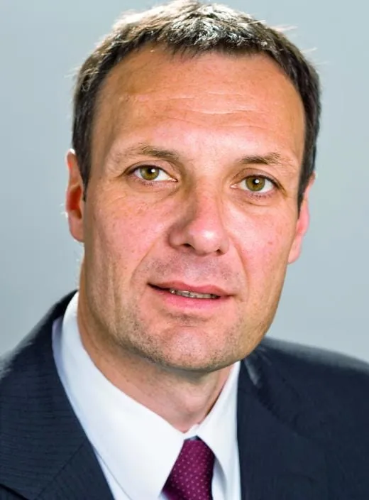 An 1.000 Schrauben drehen