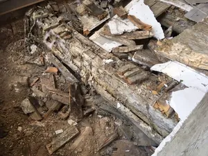 Schadensfall Belagsverlegung auf Holzdielen