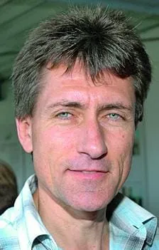 bwd  Blitzumfrage:   »  Wird in Ihrem Handwerksbetrieb ausgebildet?  «