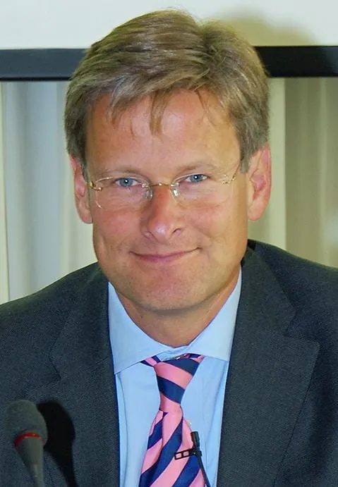 Was haben Sie vor,  Herr Kühne?