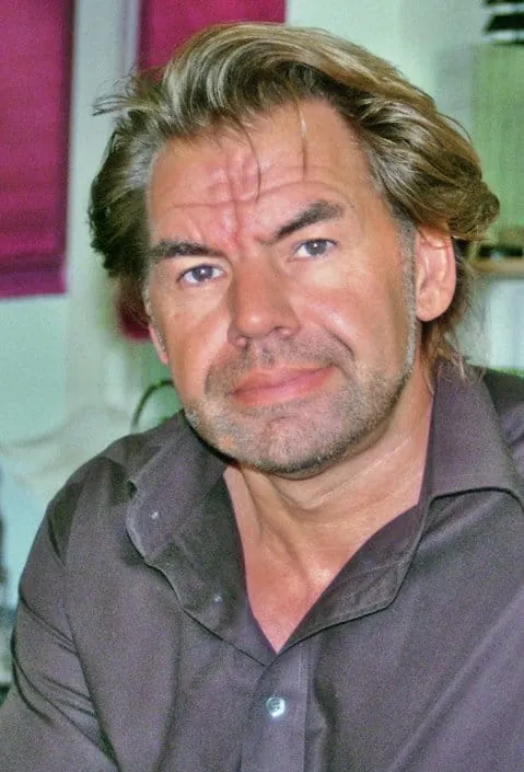 bwd  Blitzumfrage:   »  Braucht das Handwerk Fachkräfte aus dem Ausland?  «