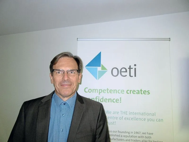 Komplex und global