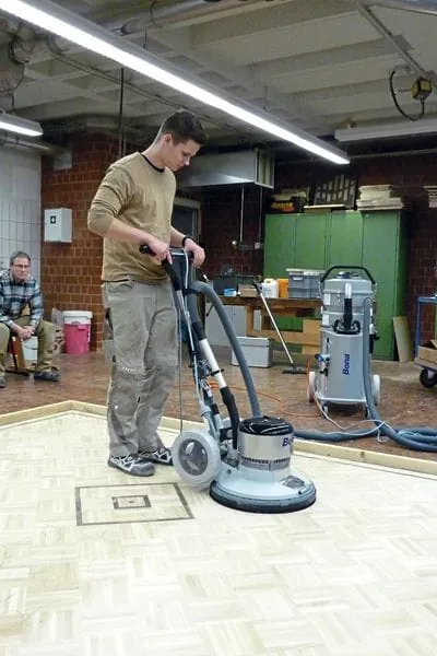 Tagesseminar zum Schleifen von Parkettböden