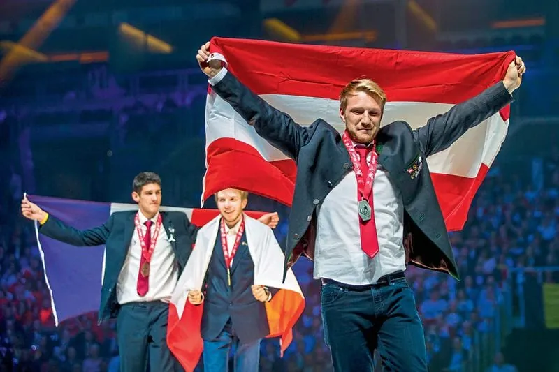 EuroSkills 2018: Silber für den Bodenleger