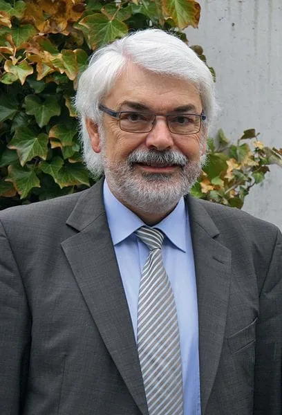 Was haben Sie vor,  Herr Bux?