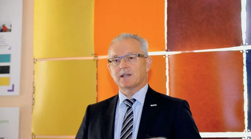 Was haben Sie vor,  Herr Waibel?