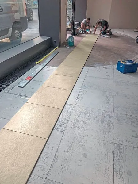 Keramikboden in zwei Tagen