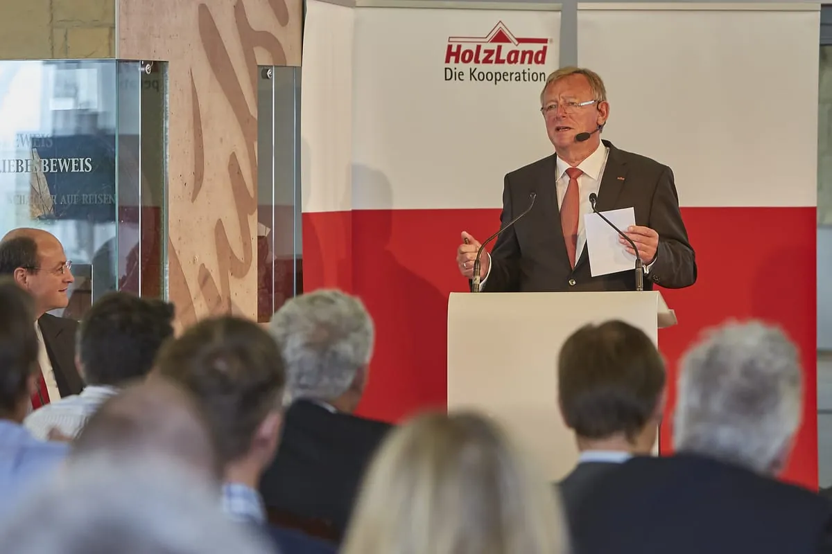 HolzLand/Baustoffring: Gesellschafterversammlung im Rahmen der Expo