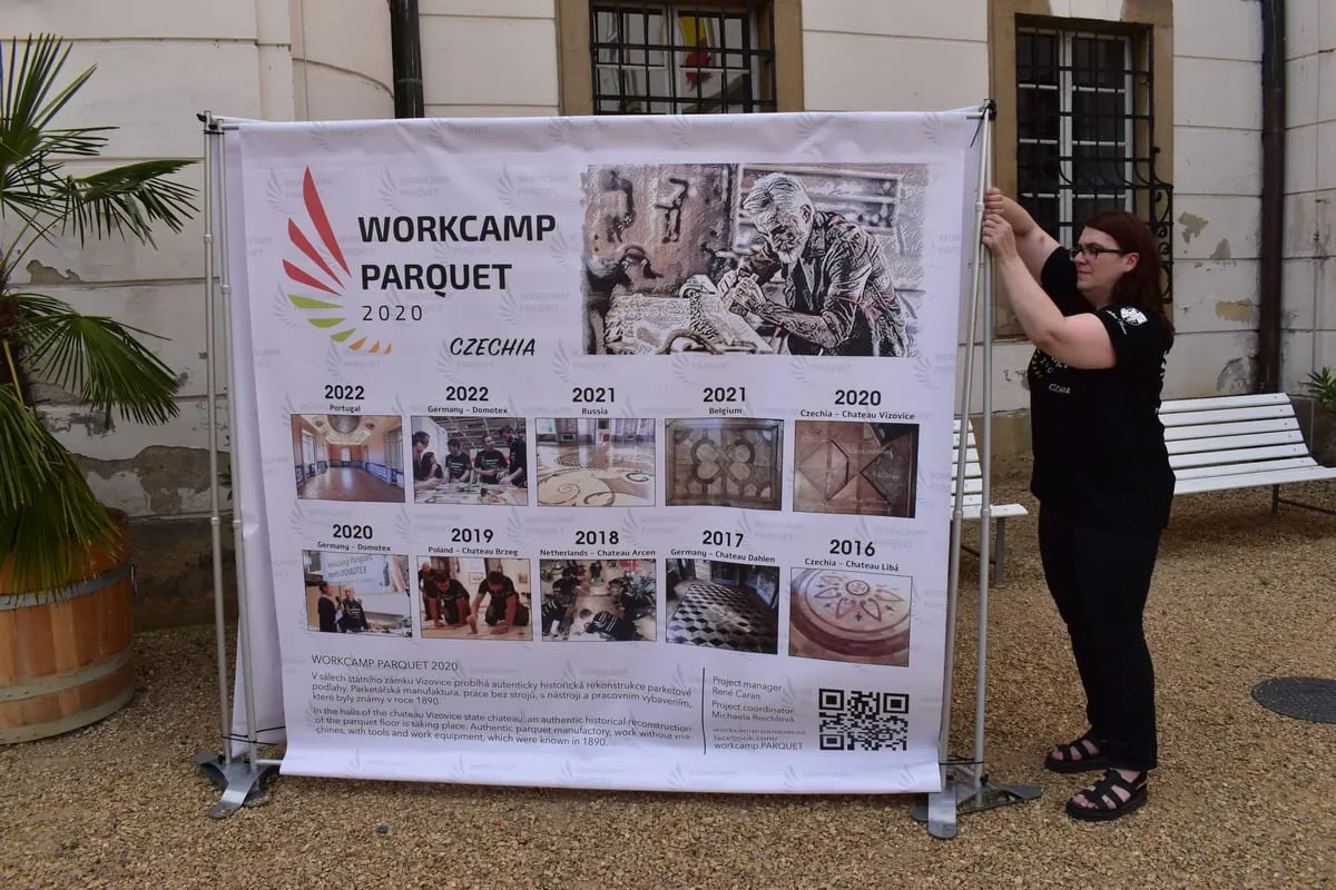 Workcamp parquet Vizivice (CZ)