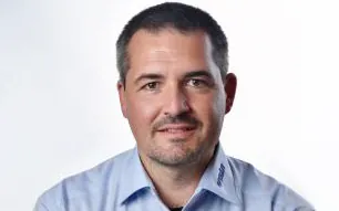 Daniel M&uuml;nch verst&auml;rkt Uzin-Anwendungstechnik