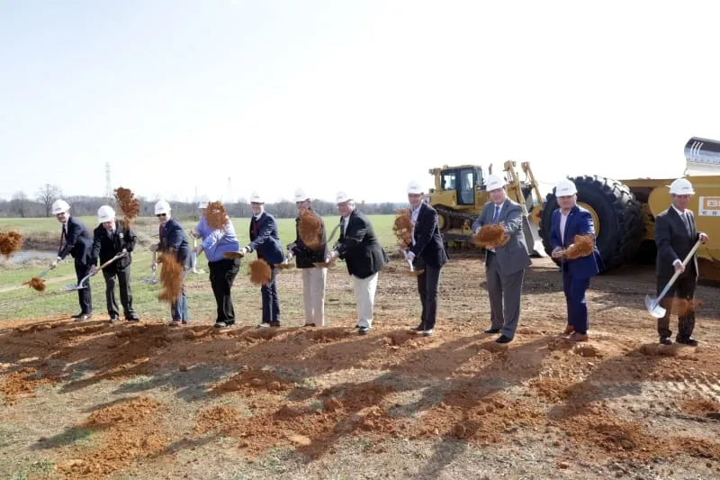 Egger: Projekt in Lexington mit Spatenstich gestartet
