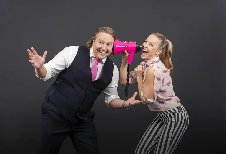 K&uuml;gele: Claudius K&uuml;gele und Schwester