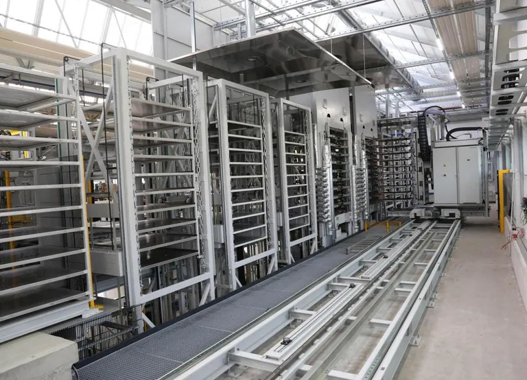 Neue Stanze f&uuml;r die Kautschukfliesen