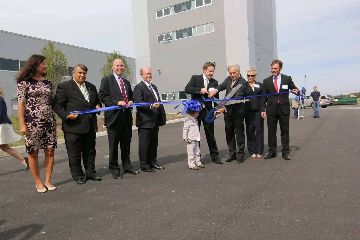 Durchschneiden des Bandes Uzin USA