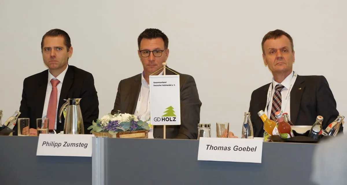 Holzhandel bleibt auf Wachstumskurs