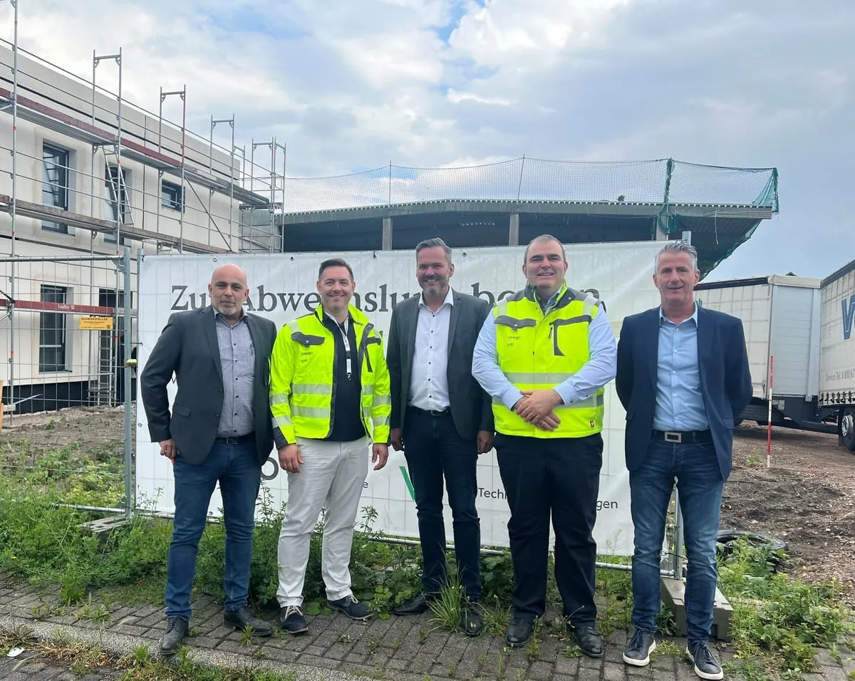 Wego Systembaustoffe feiert Richtfest