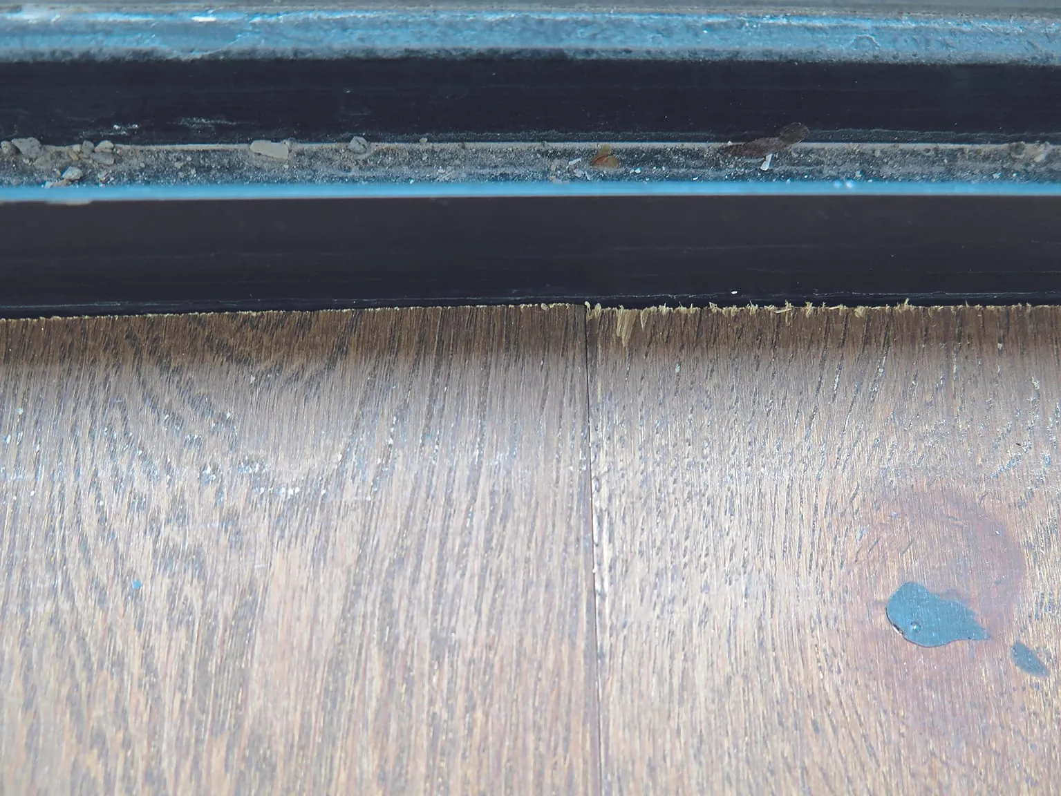 unsauberer Anschnitt Fensterfrontprofil