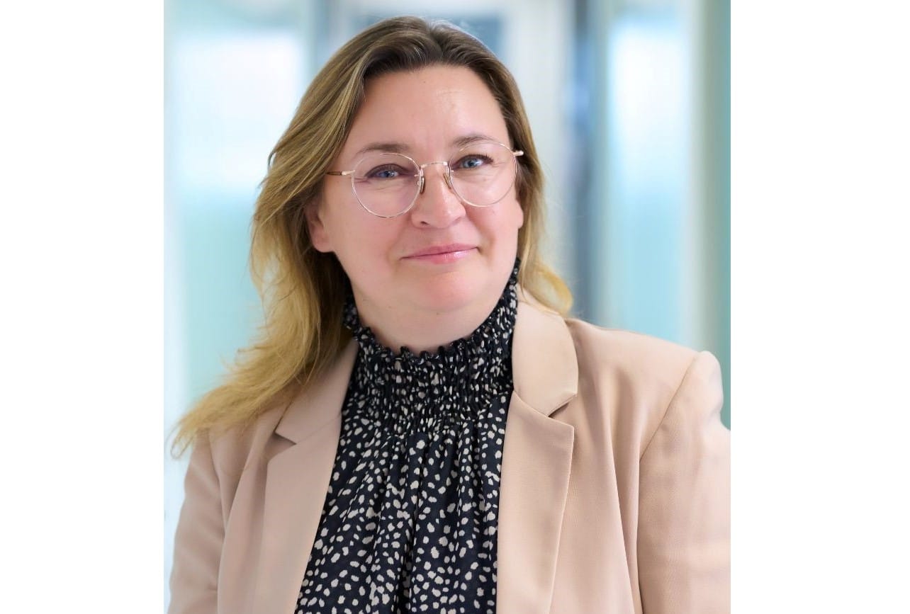 i4F Julie Pageot ist Commercial Director Europa boden wand decke