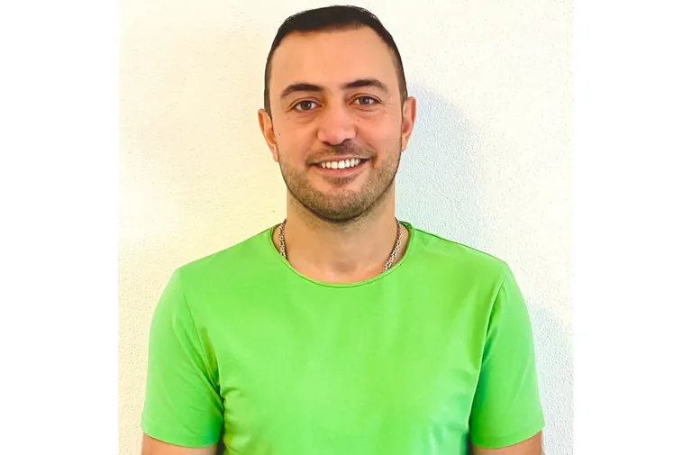 Abdulla Celik (31) arbeitet im Außendient der Bostik in Bayern.