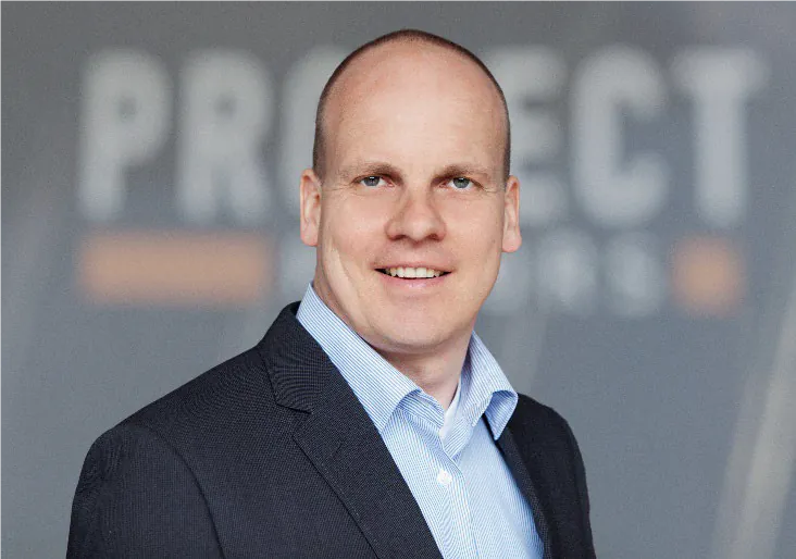 Detlev Winter im Portraitbild.