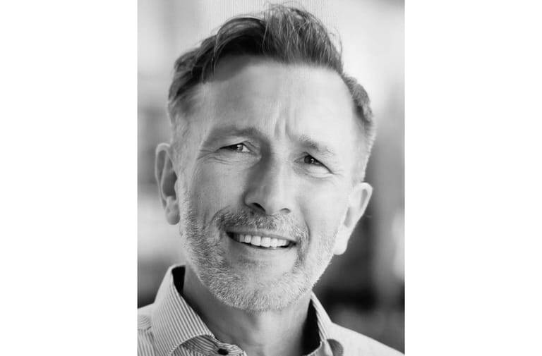 Ralf K&ouml;brich im Portraitbild.