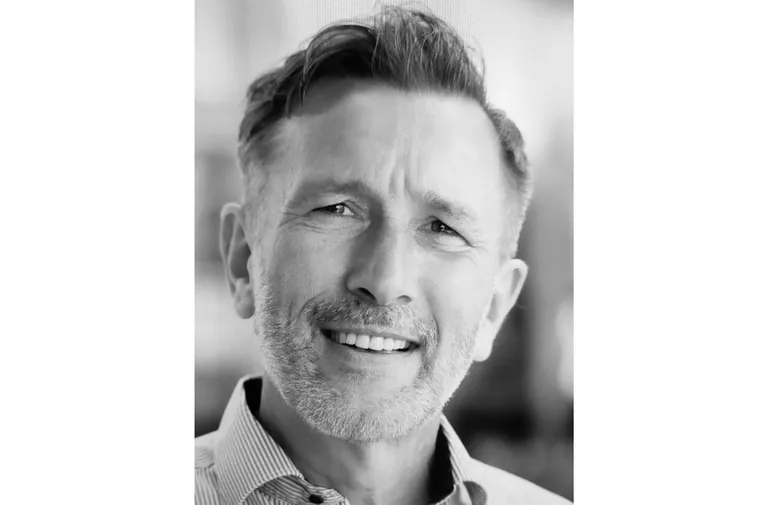 Ralf K&ouml;brich im Portraitbild.