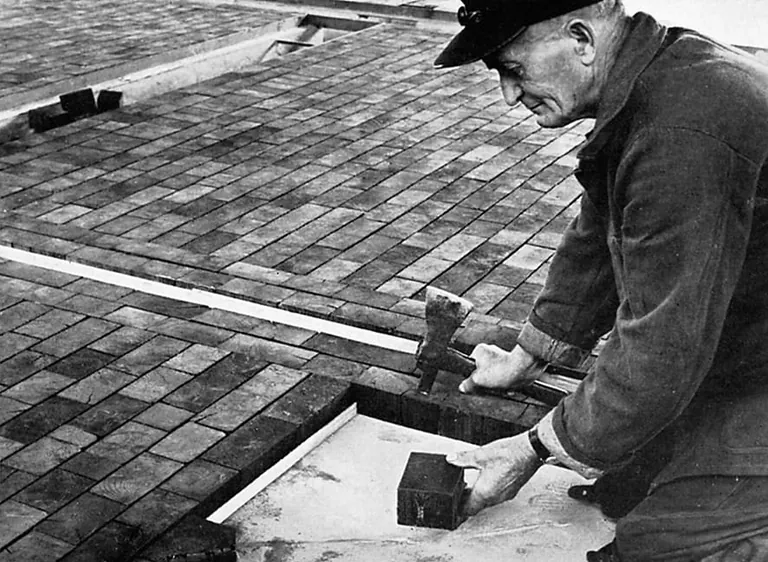 Holzpflaster-verlegen-bwd-1956