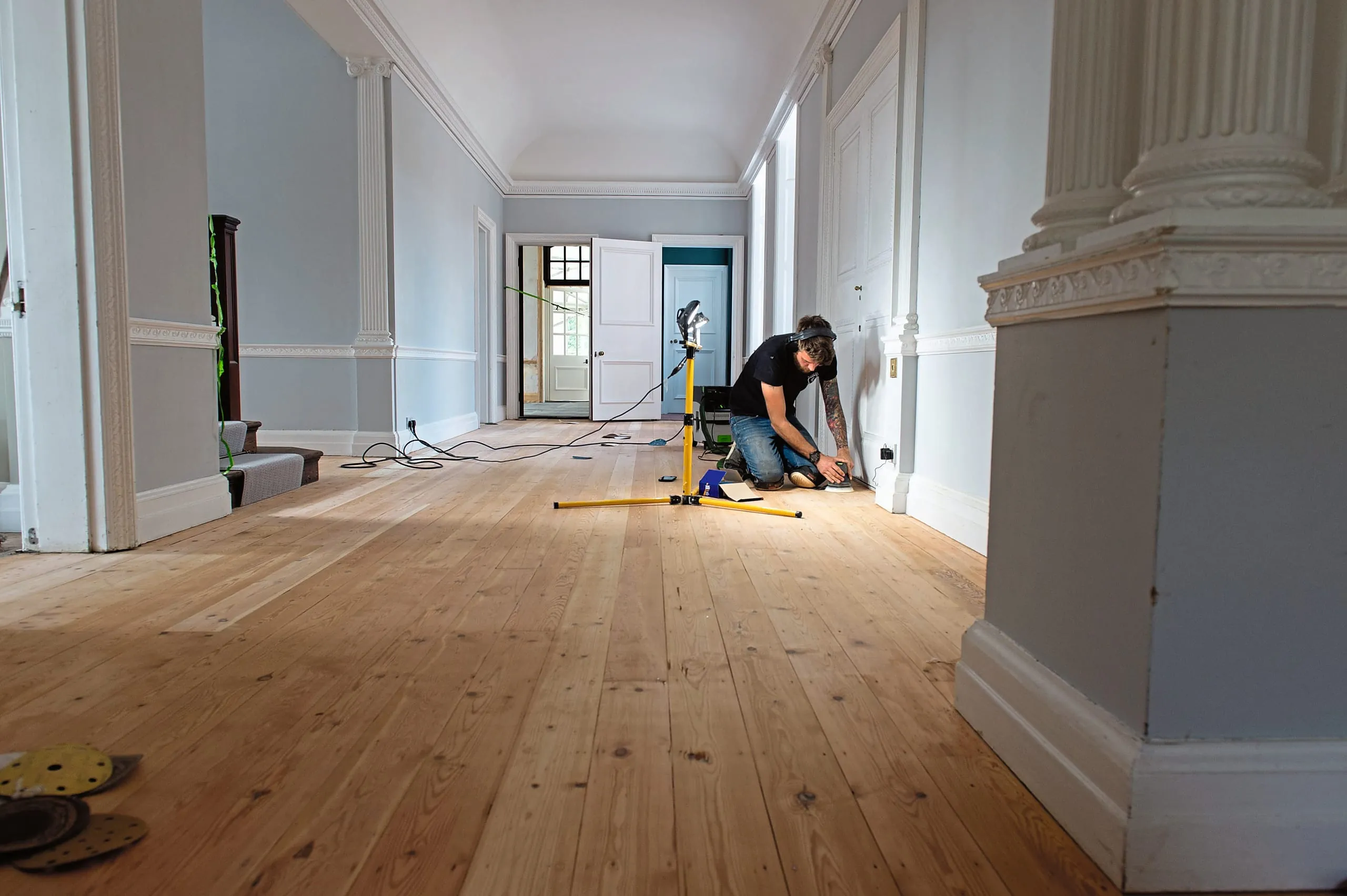 Loba Kiefer-Dielenboden vor Renovierung