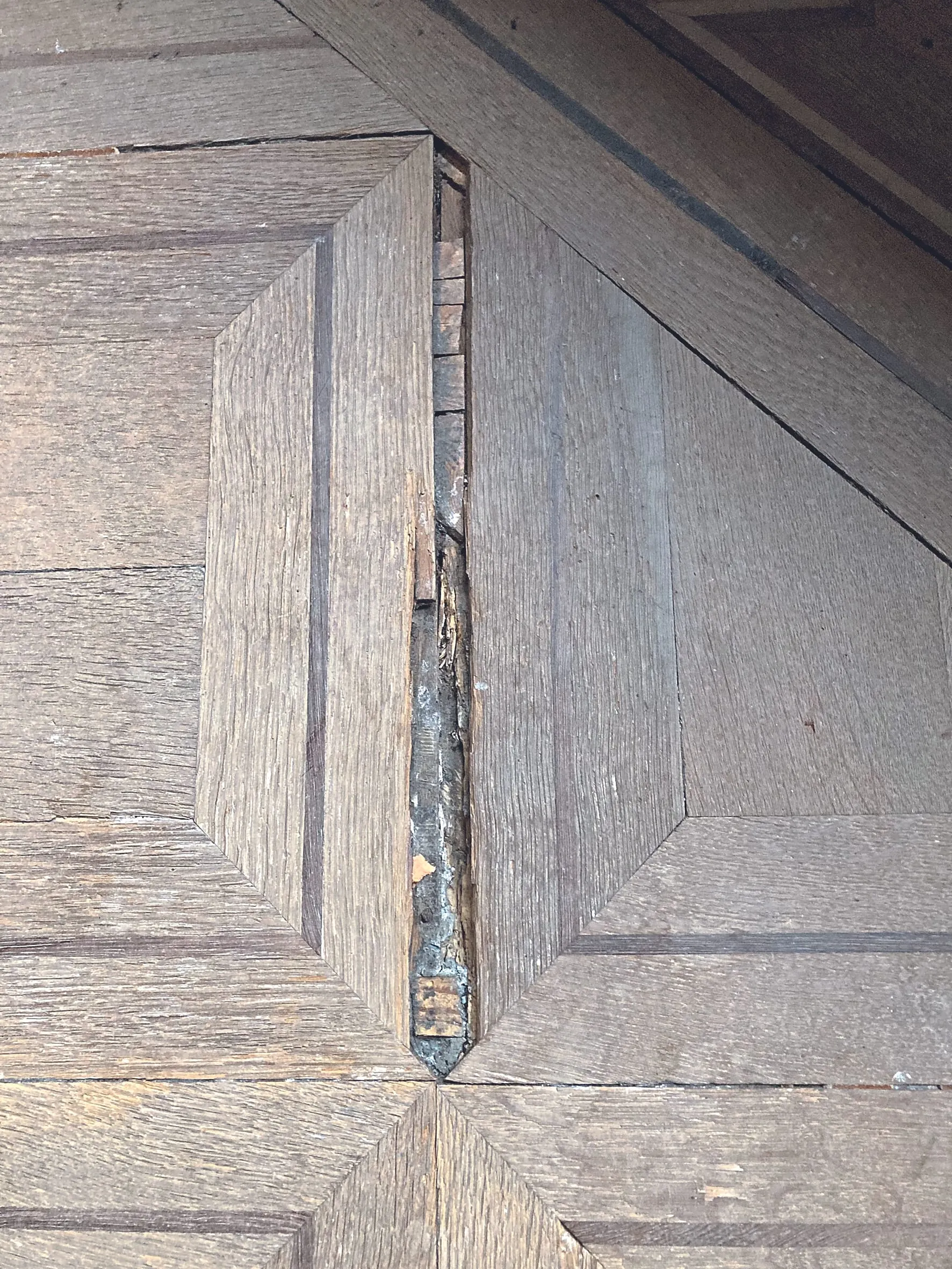 Fehlstelle Tafelparkett Unternehmervilla in Wetzlar