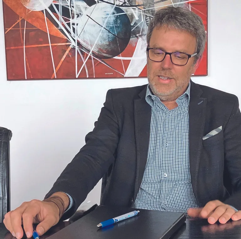 Gerold Schmidt, Hamberger Flooring