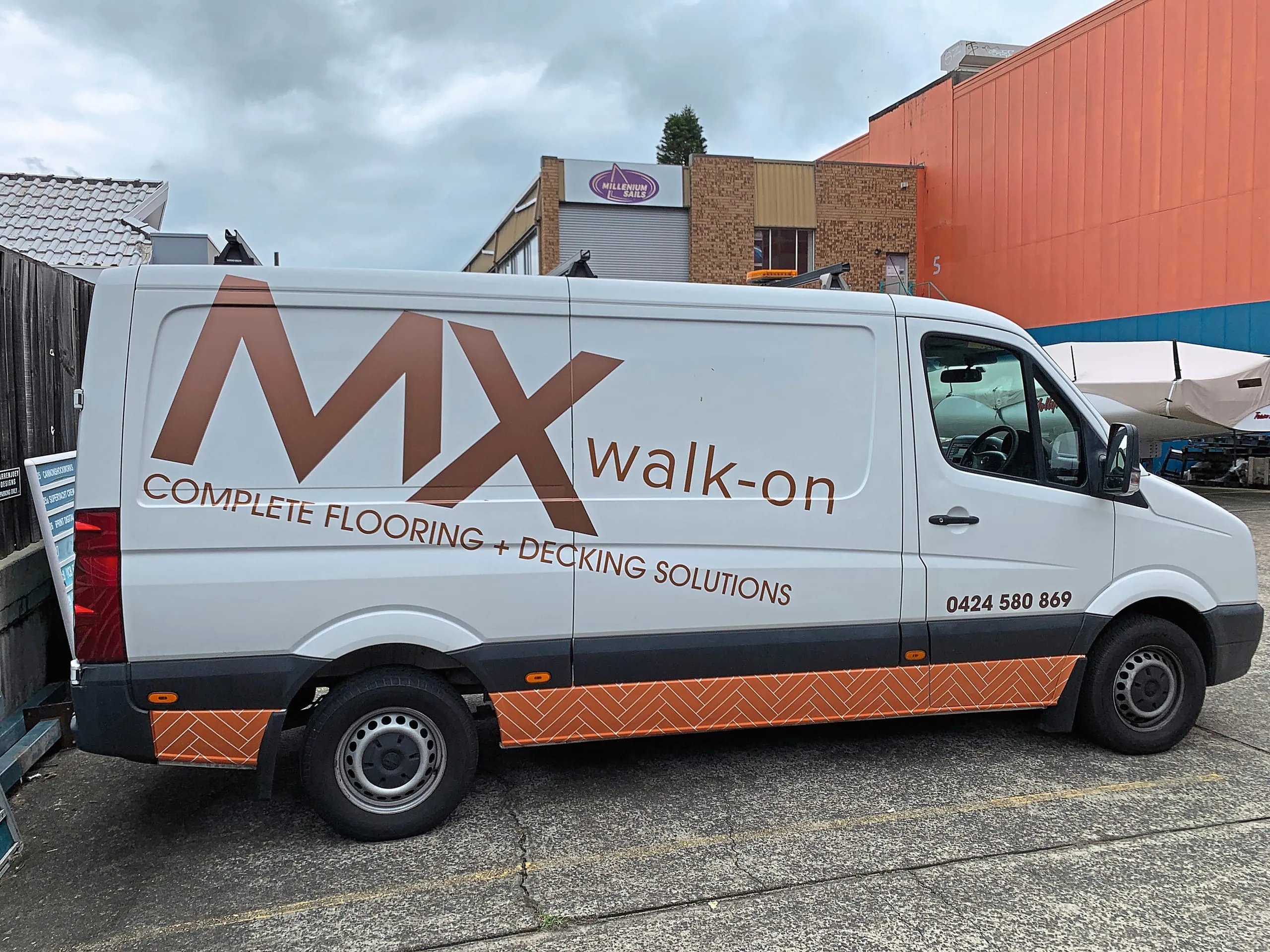 Transporter MX walk-on