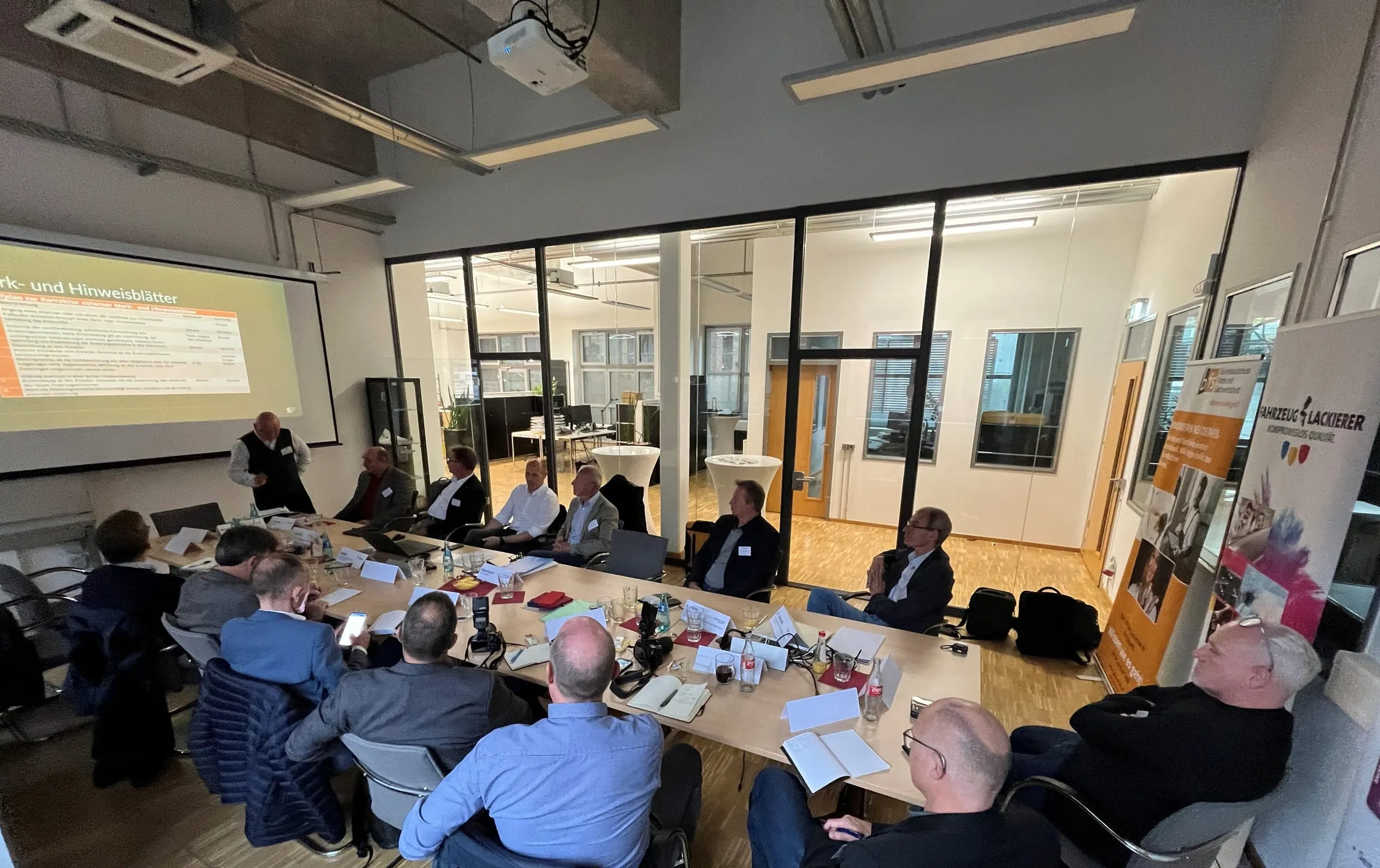 Schnittstelle Fußboden: jetzt kommt die Website 