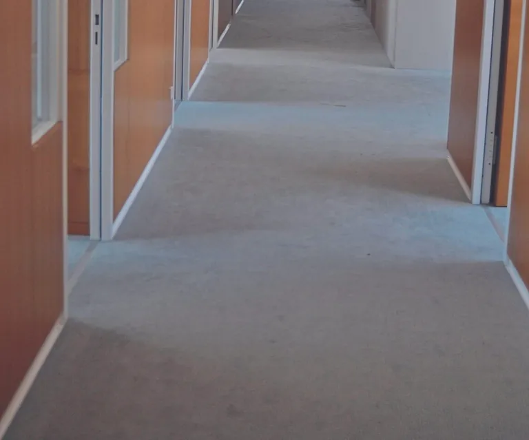 Fleckenstreit im Verwaltungsbau