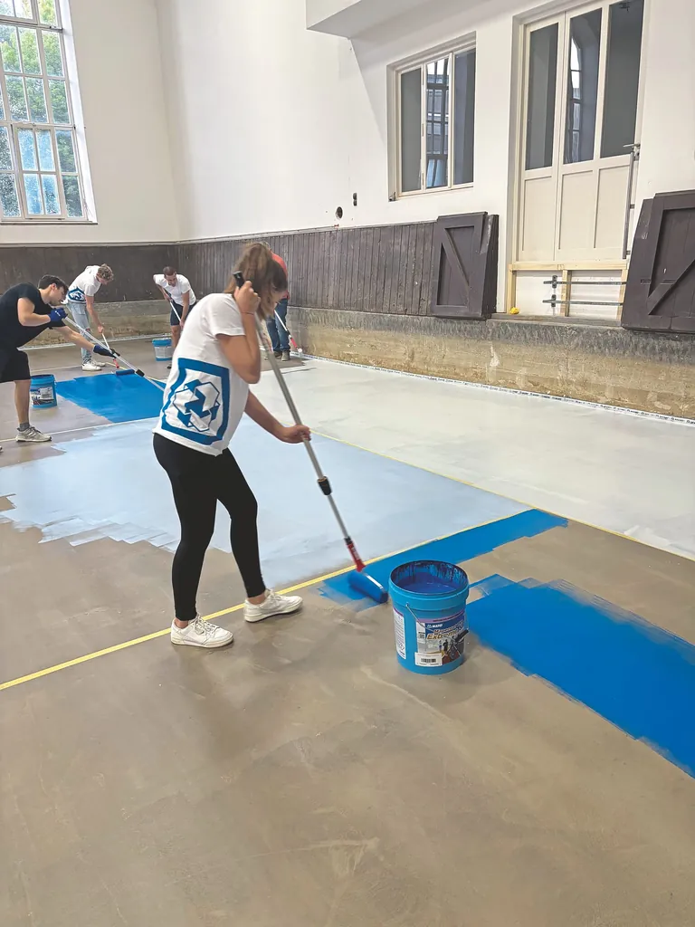 Pickleball Feld wird gestrichen