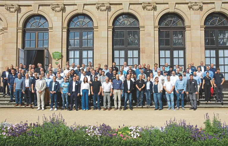 Gruppenfoto der Teilnehmer