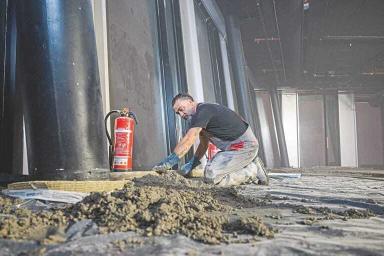 Handwerker bei der Arbeit
